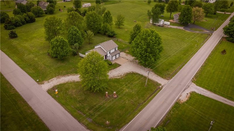 8720 149th St, Liberty, MO 64068