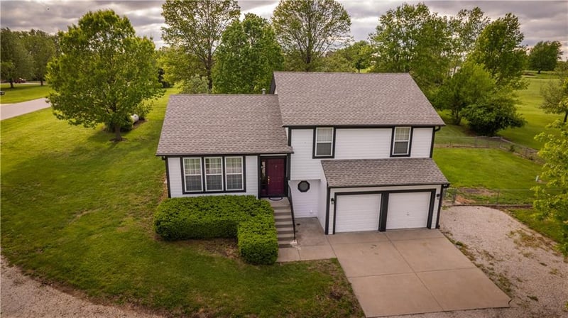 8720 149th St, Liberty, MO 64068