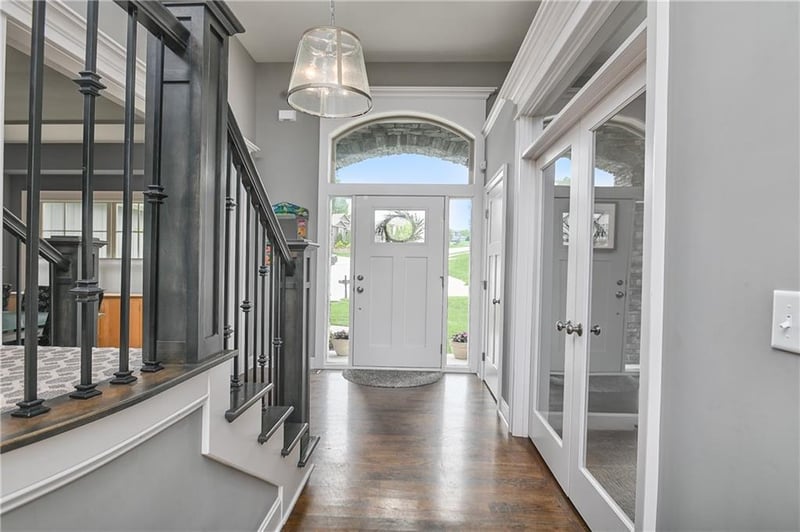 14035 Trail Creek Ct, Parkville, MO 64152