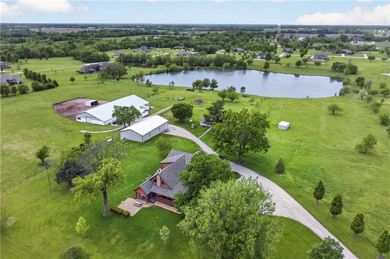 30703 Us Highway 50 Rd, Lee's Summit, MO 64086