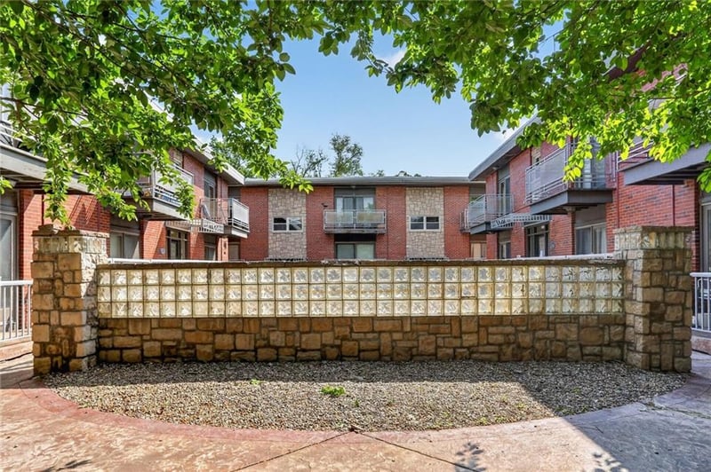 4213 Clark Ave #5, Kansas City, MO 64111