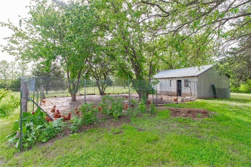 972 Red Fox Rd, Otterville, MO 65348