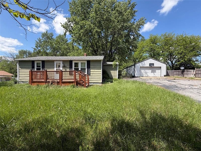 232 County Line Rd, Windsor, MO 65360