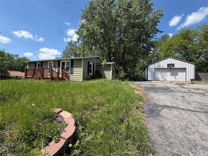 232 County Line Rd, Windsor, MO 65360