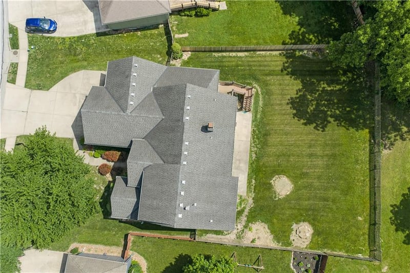 1636 Summit Valley Ln, Lee's Summit, MO 64081