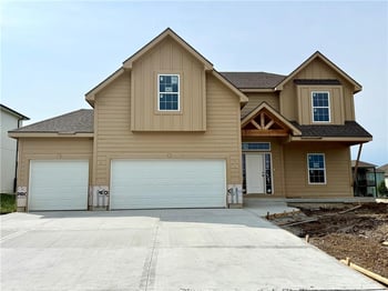8969 NE 99th St, Kansas City, MO 64157