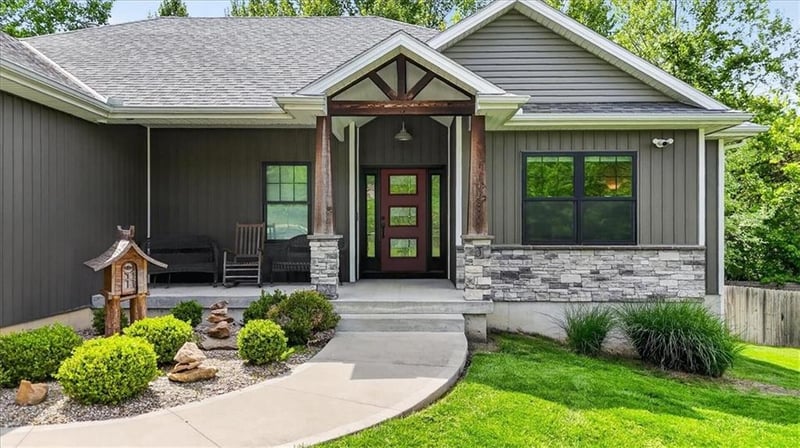 1000 Cheatham Ct, Warrensburg, MO 64093