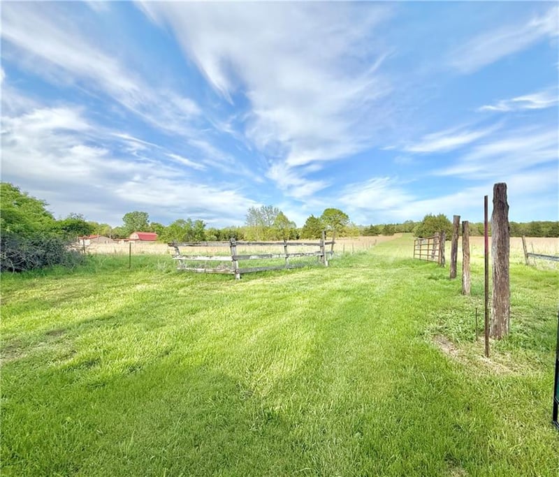 2635 Georgia Rd, Ottawa, KS 66067