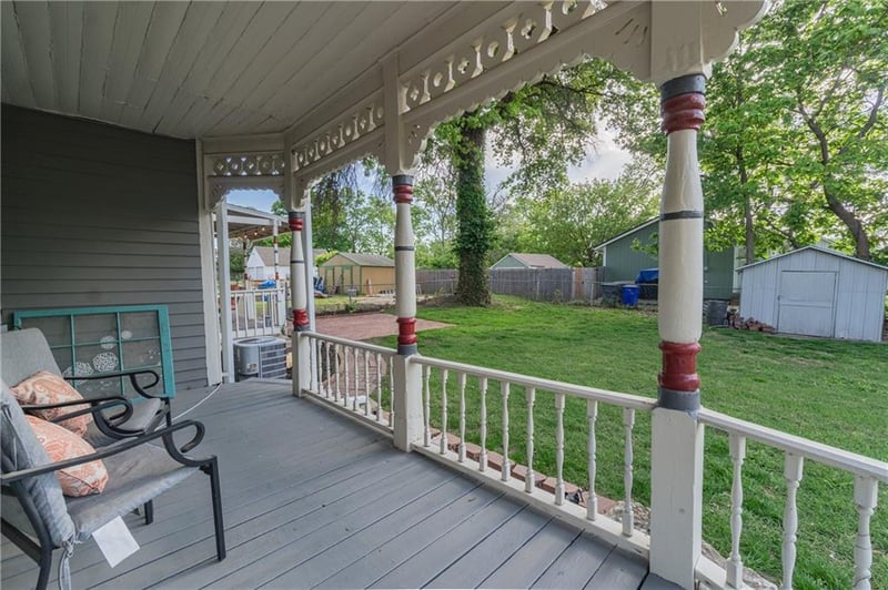 318 Cedar St, Olathe, KS 66061