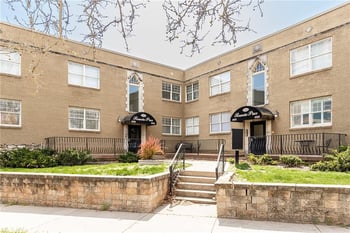 4526 Roanoke Pw #A, Kansas City, MO 64111