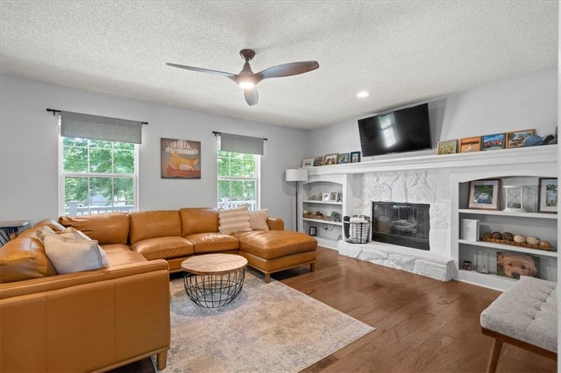 21719 51st Ter, Shawnee, KS 66226