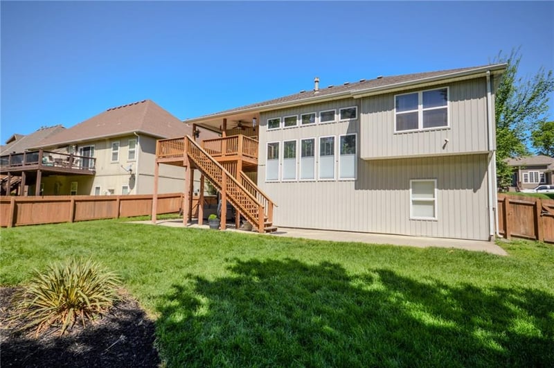 19613 11th Ter, Independence, MO 64056