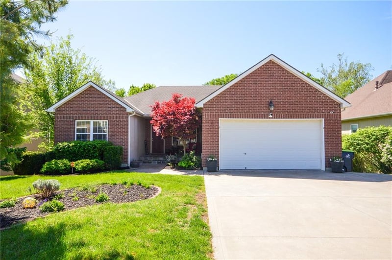 19613 11th Ter, Independence, MO 64056