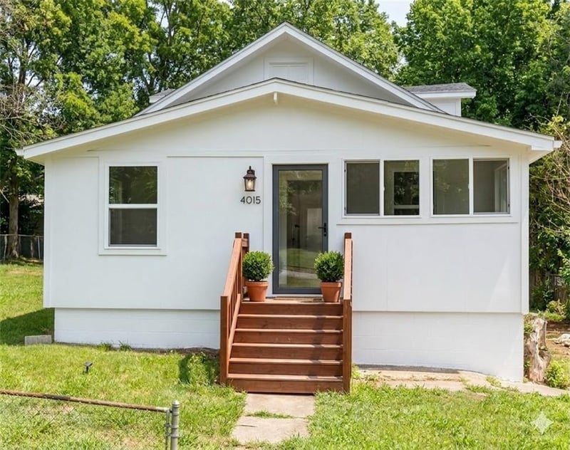 4015 Myrtle Ave, Kansas City, MO 64130