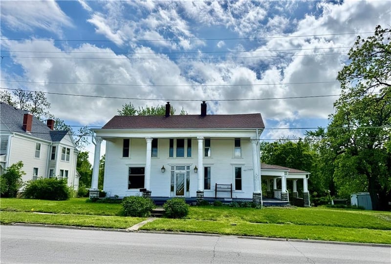 121 Royle St, Richmond, MO 64085
