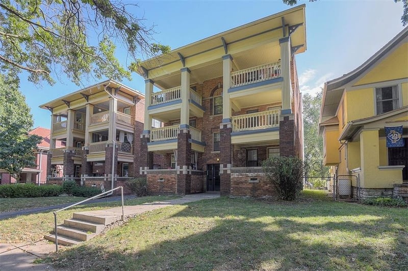 2805 Charlotte St, Kansas City, MO 64109