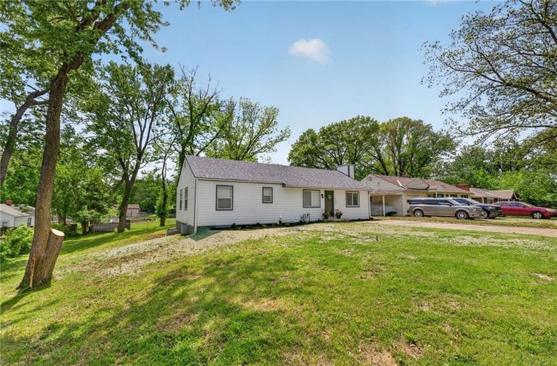 3409 56th St, Kansas City, MO 64151