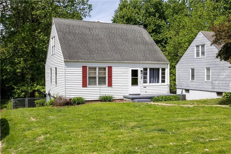 206 31 St, St Joseph, MO 64501