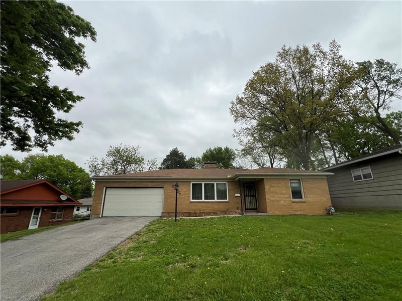 2027 42nd St, Kansas City, KS 66104