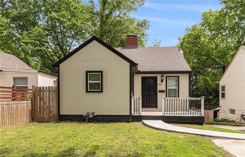 6821 Bellefontaine Ave, Kansas City, MO 64132
