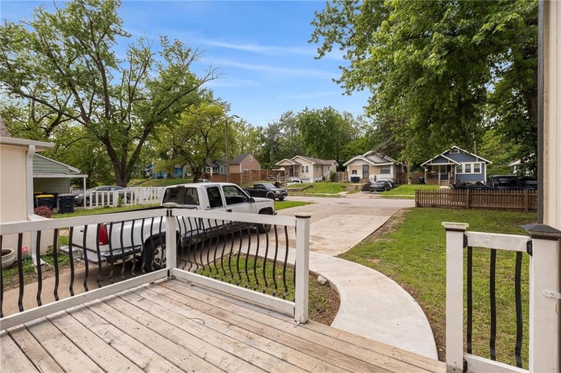 6821 Bellefontaine Ave, Kansas City, MO 64132