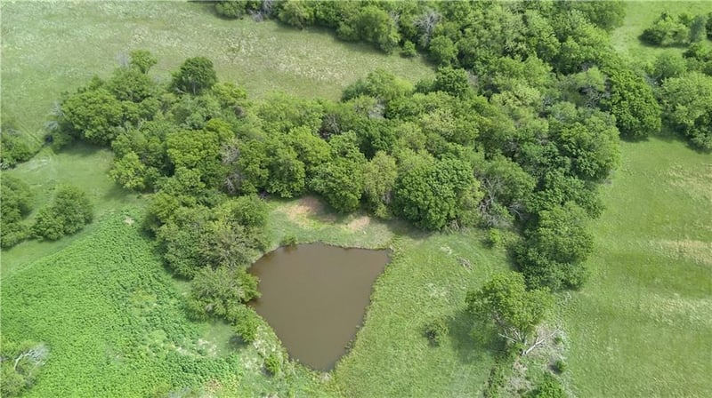 214 20 000 Rd, Cherryvale, KS 67335