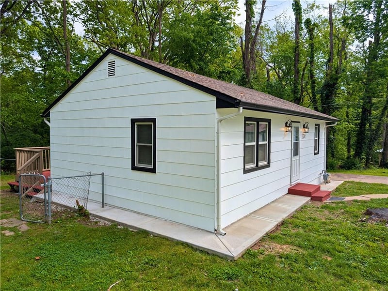 1324 52nd Ct, Kansas City, KS 66102