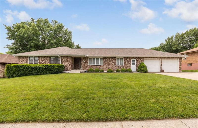 1317 78th St, Kansas City, MO 64118