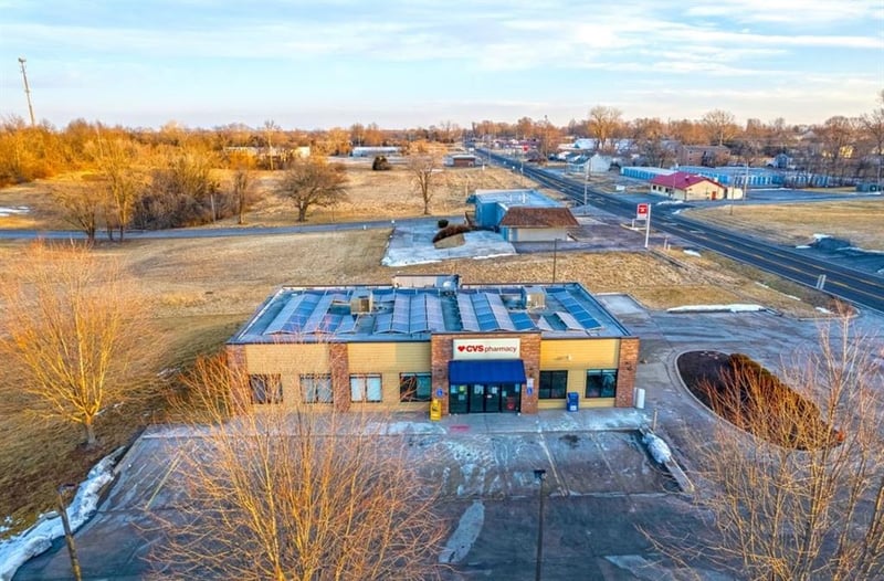 1018 Jesse James Rd, Excelsior Springs, MO 64024