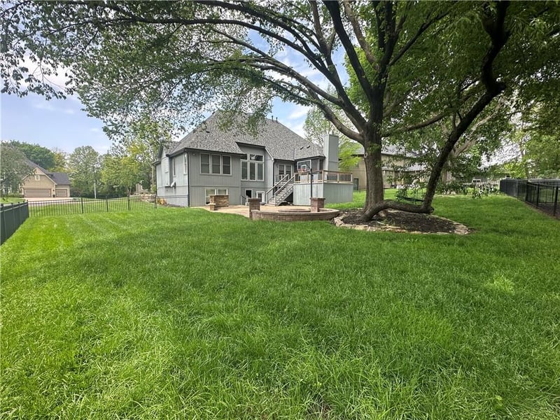 14713 Connell St, Overland Park, KS 66221