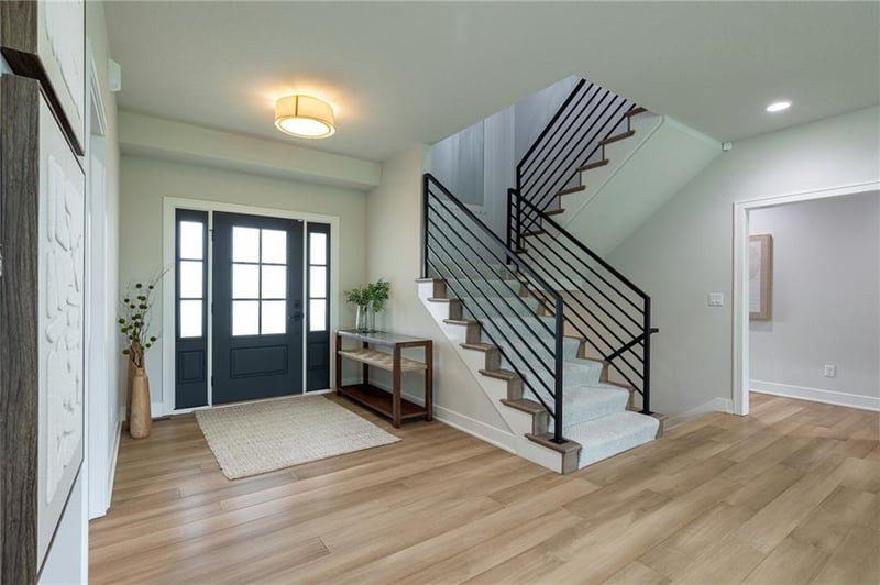 2021 NE Bluestone Dr, Lee's Summit, MO 64064
