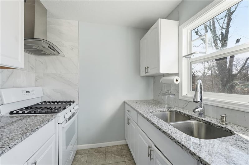 2732 51st Ter, Kansas City, KS 66106