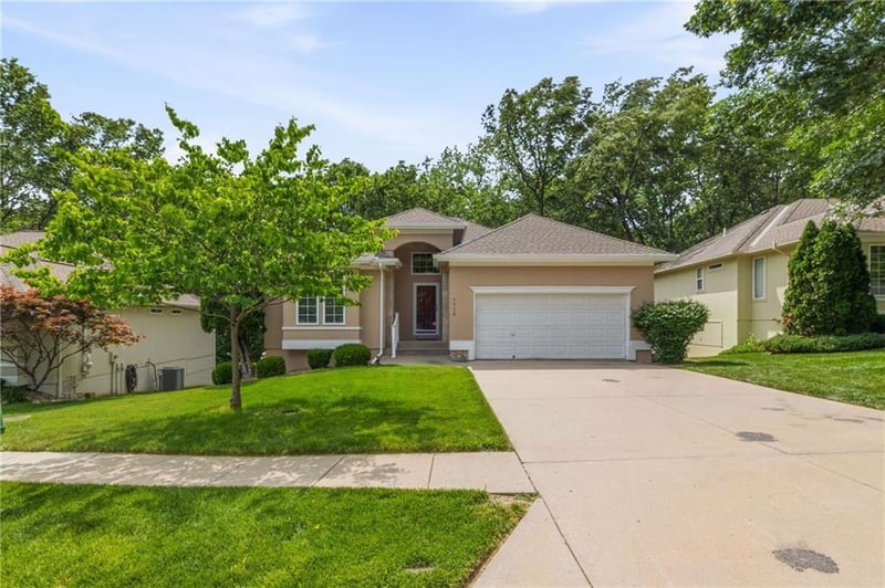 4408 Atherton Ct, Independence, MO 64055