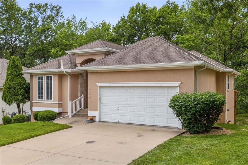 4408 Atherton Ct, Independence, MO 64055