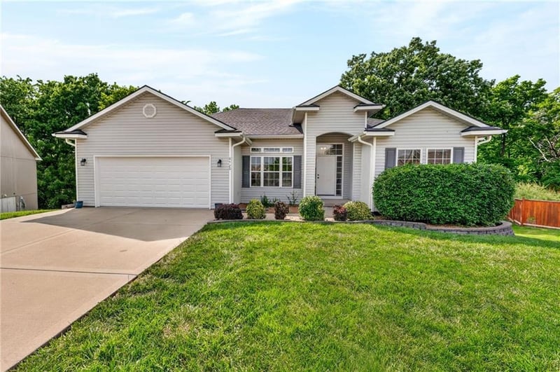 8720 Belton Ave, Kansas City, MO 64154