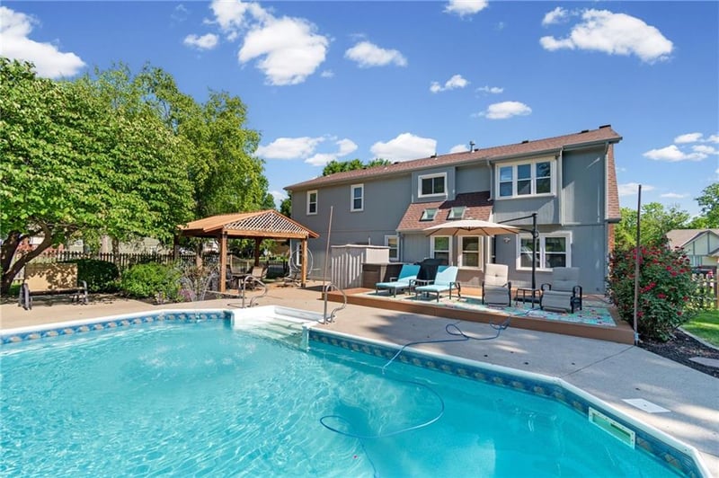 12001 77th Ter, Raytown, MO 64138