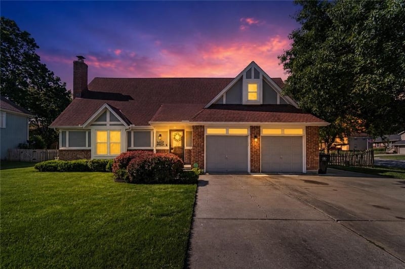 12001 77th Ter, Raytown, MO 64138