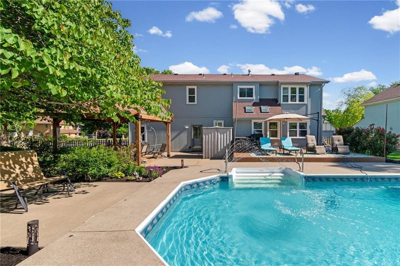 12001 77th Ter, Raytown, MO 64138