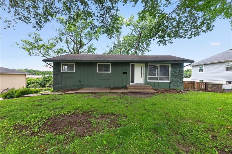 6508 Hardy Ave, Raytown, MO 64133