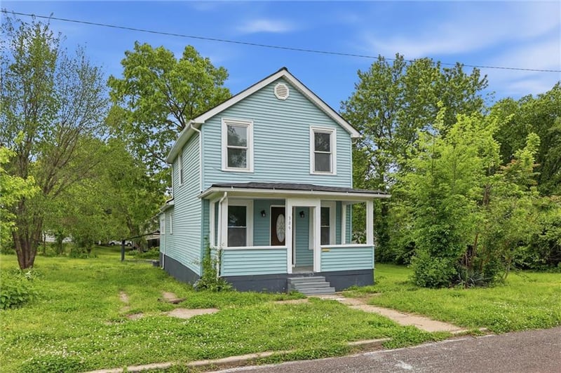 309 Kickapoo St, Leavenworth, KS 66048