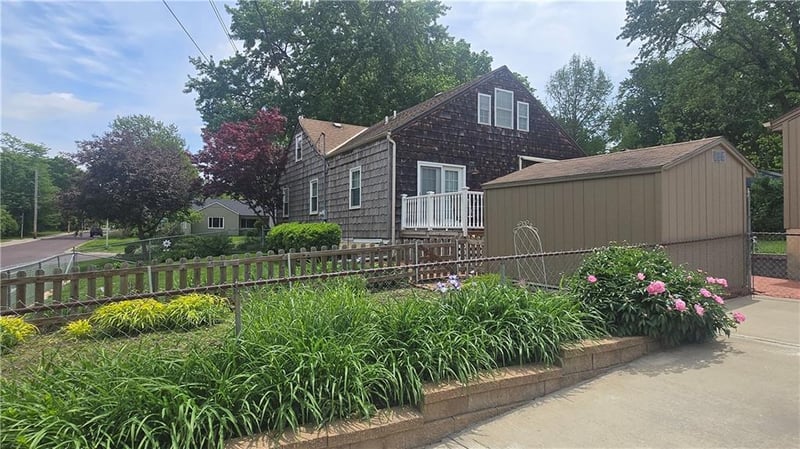 7800 Hardy St, Overland Park, KS 66204