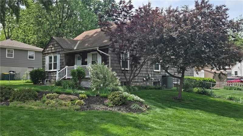 7800 Hardy St, Overland Park, KS 66204