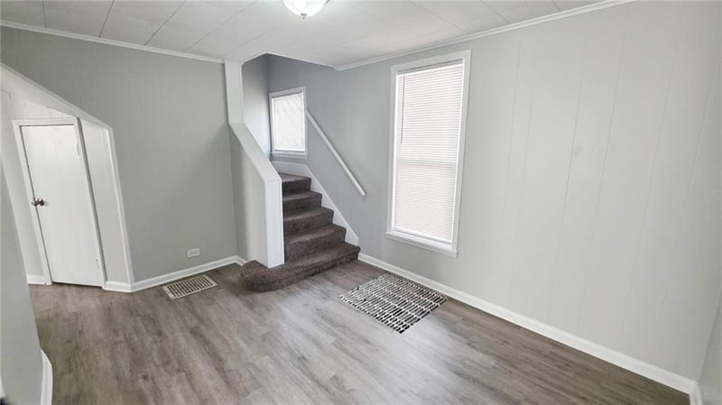 142 Bellaire Ave, Kansas City, MO 64123