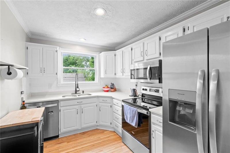 5000 51st St, Roeland Park, KS 66205