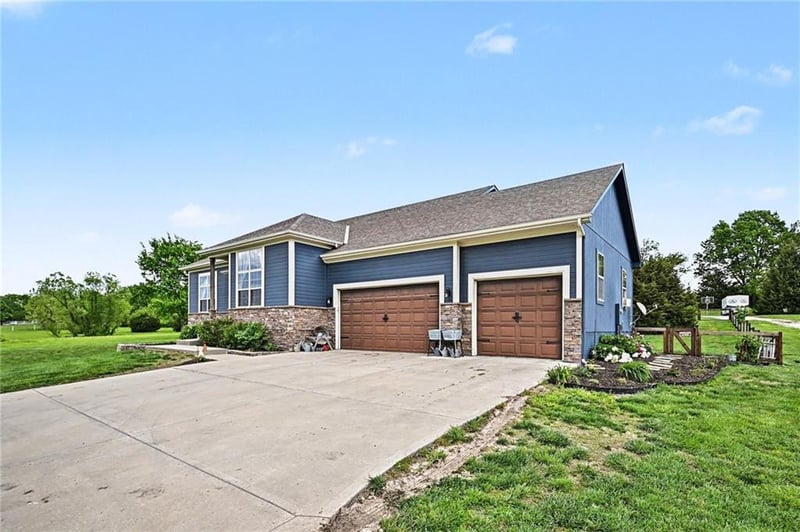 14975 Interurban Rd, Platte City, MO 64079