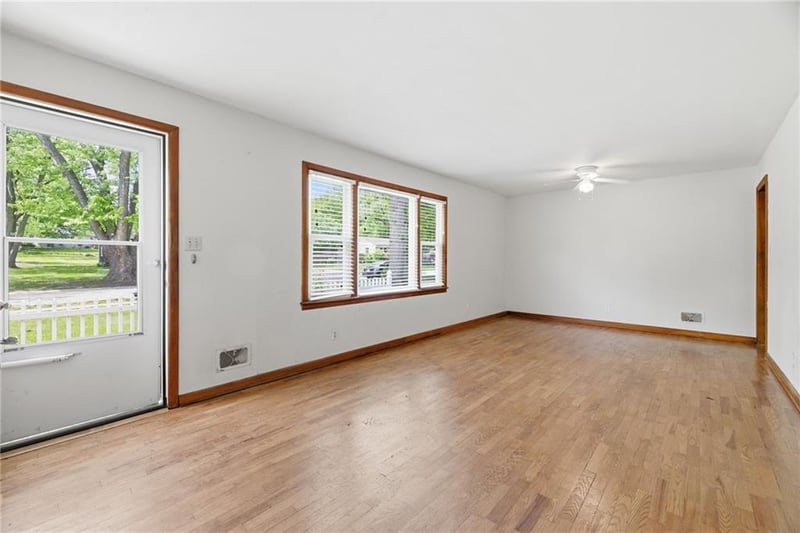 8901 Craig Dr, Overland Park, KS 66212