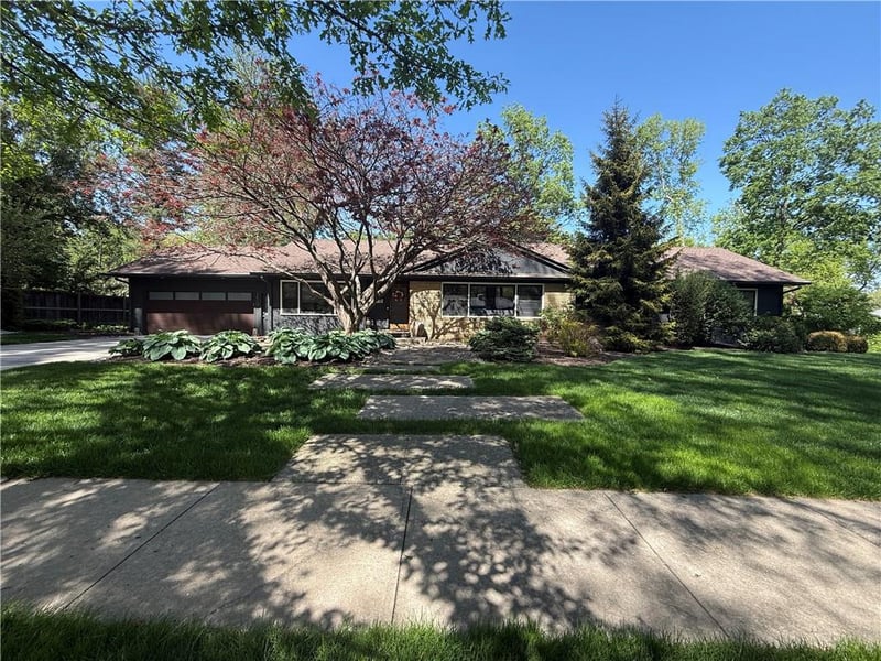 3810 65th Ter, Mission Hills, KS 66208