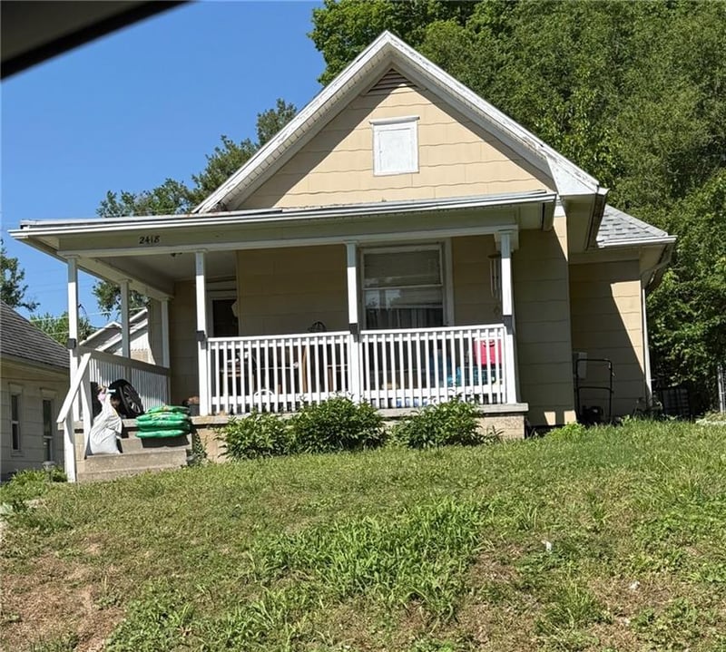 2418 17th St, St Joseph, MO 64503