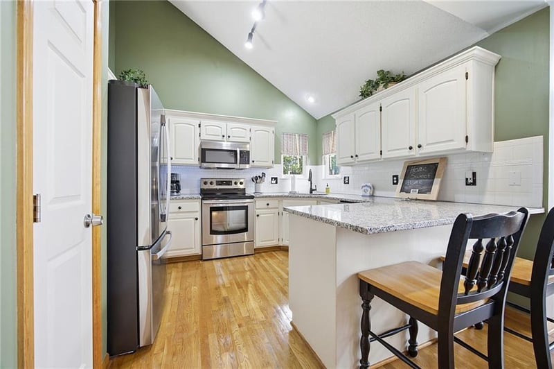 1039 Logan St, Olathe, KS 66061