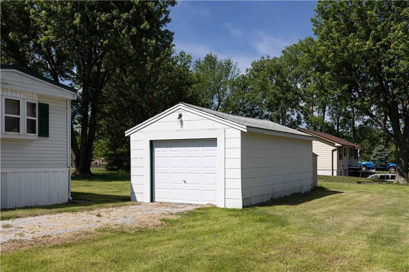 309 North St, Windsor, MO 65360